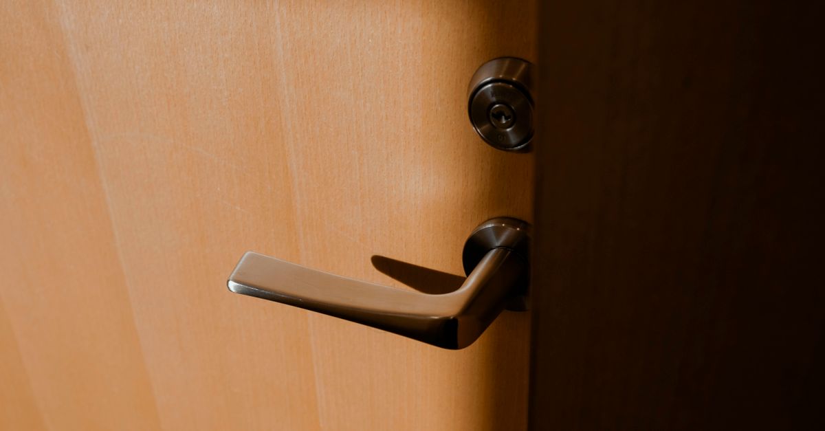 Door Knob Lock Replacement — A1 Brampton Locksmiths
