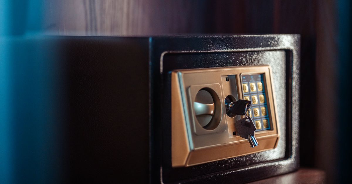 front door lock key — A1 Brampton Locksmiths