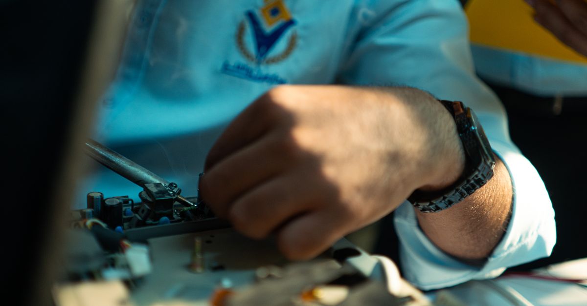 key maker professional — A1 Brampton Locksmiths
