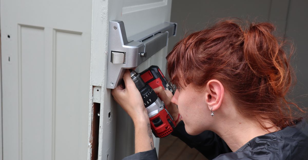 locksmith service technician — A1 Brampton Locksmiths